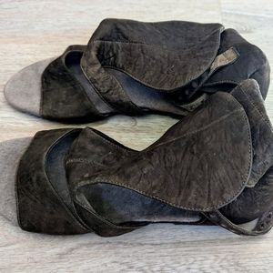 Gently Worn-Codero for Christina Nicoletti Brown Suede Gladiator Sandals, Size 9